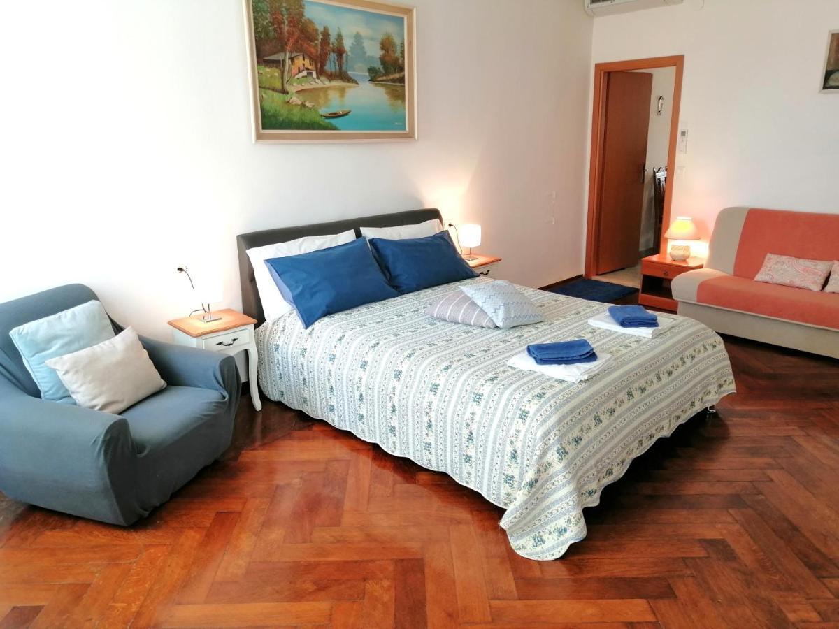 Guest House Barocco Rovinj Exterior photo